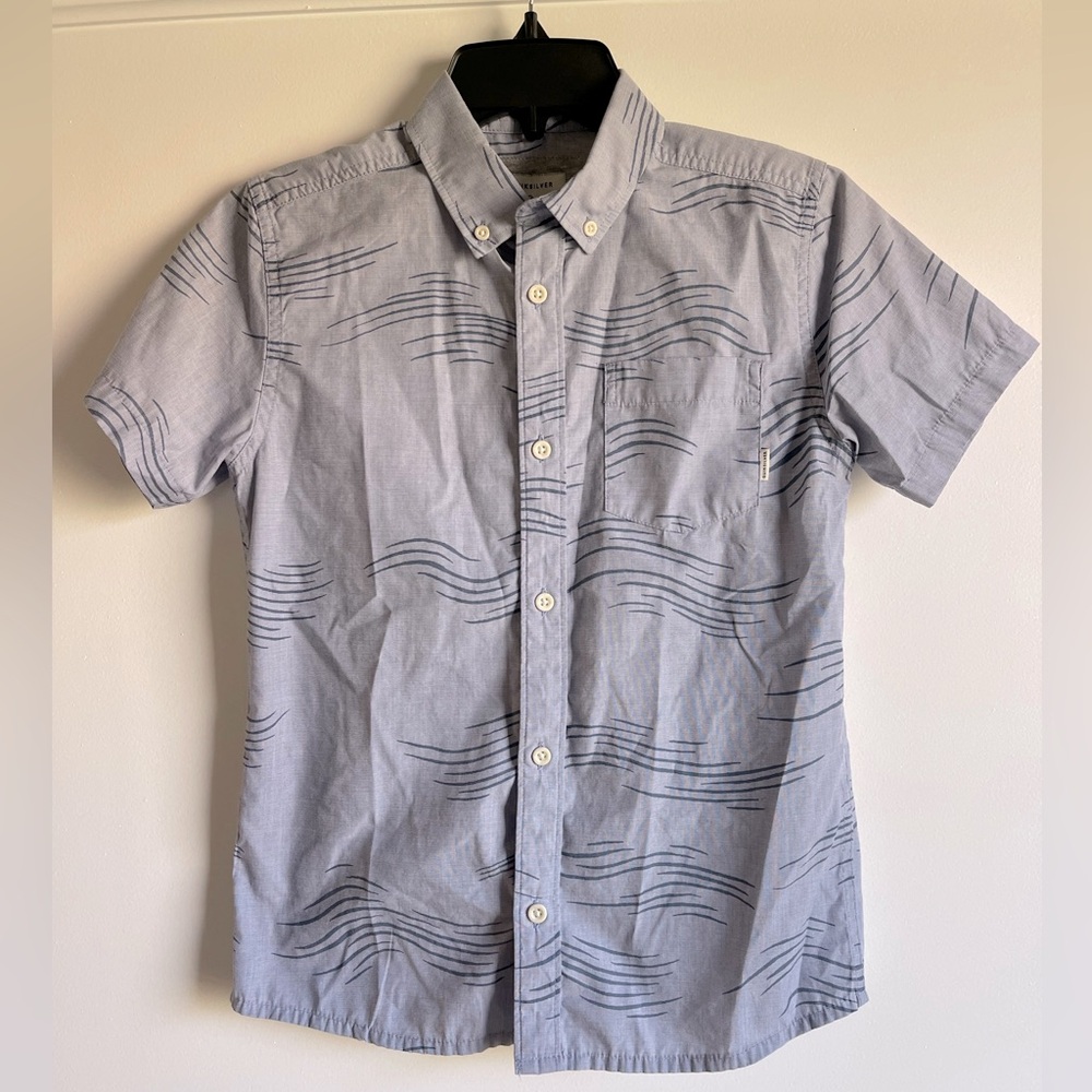 Boys QUICKSILVER Shirt Size Small